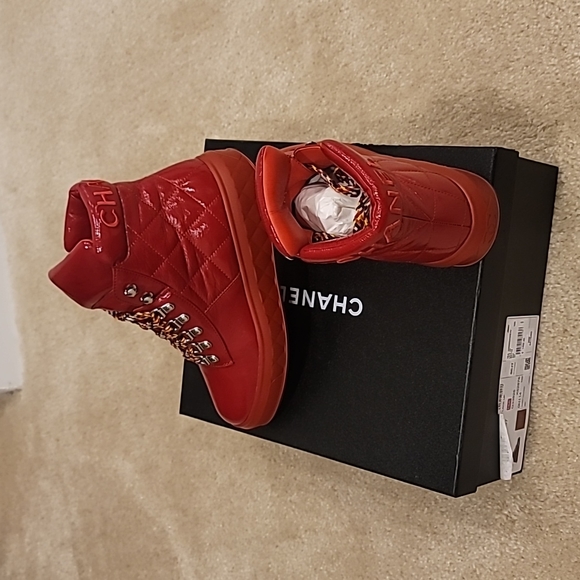 Chanel Red patent  calfskin lace up sneakers size 37 in women's - Picture 2 of 7
